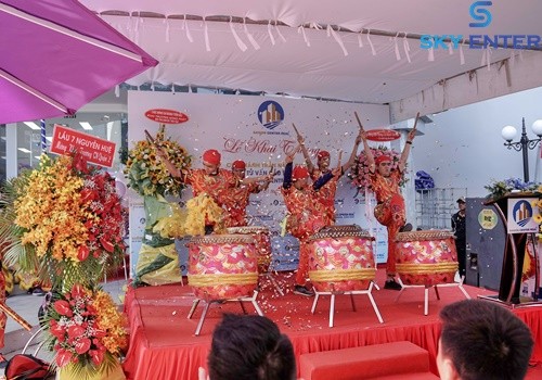to-chuc-su-kien-le-khai-truong-cong-ty-bds